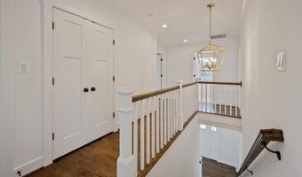 2100 PATRICK HENRY Dr, Arlington, VA 22205