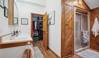 310 SE 2nd, Dyersville, IA 52040