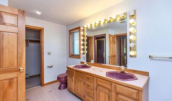 8 Longview Dr, Bow, NH 03304