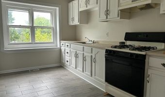 135 W Chrystal St, Andover, NJ 07801