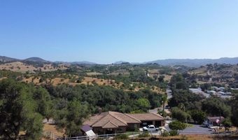 1409 Tecalote Dr, Fallbrook, CA 92028