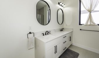 1858 Upland Dr, Ann Arbor, MI 48105