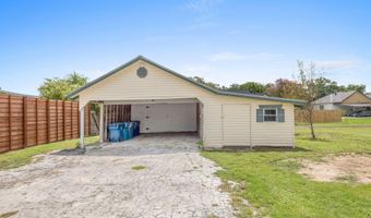 219 Clara St, Jennings, LA 70546