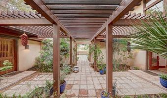 1009 N Loop Rd, Alpine, TX 79854