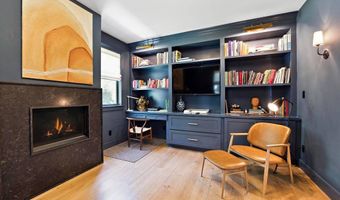 97 Oak Ln, Amagansett, NY 11937