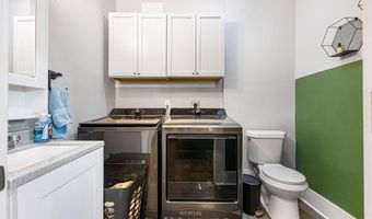 1016 N 10th St, Atchison, KS 66002