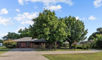 2038 Hill Top Cir, Weatherford, TX 76085