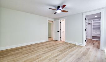 19121 Brewster Rd, Aurora, OH 44202