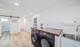 2716 Russell Rd, Ashtabula, OH 44004