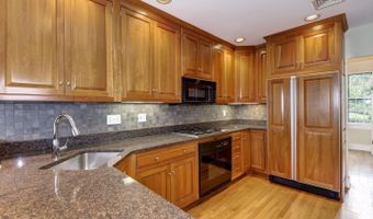 4706 32ND St N, Arlington, VA 22207