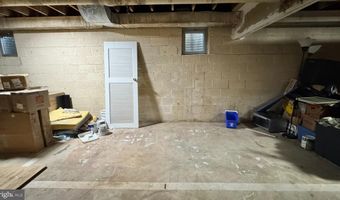 10620 WEYMOUTH St 1, Bethesda, MD 20814