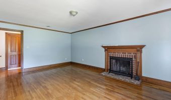 12439 N OAKS Dr, Ashland, VA 23005