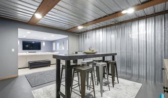 501 N Pasque Flower Trl, Brandon, SD 57005