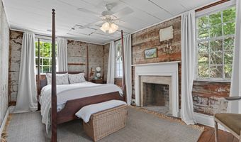 204 S Main St, Abbeville, SC 29620