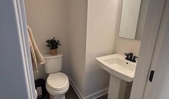 1 Halifax Rd, Bayville, NJ 08721