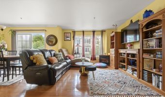 6 ELCO Ct, Bayonne, NJ 07002