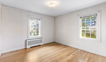 39 Chester St, Arlington, MA 02476