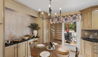 570 Forest Hills Pkwy, Bayville, NJ 08721