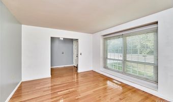 1211 Big Bend Rd, Ballwin, MO 63021