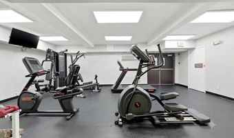 5300 HOLMES RUN Pkwy 1206, Alexandria, VA 22304