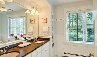 5 Curtis Rd, North Kingstown, RI 02874