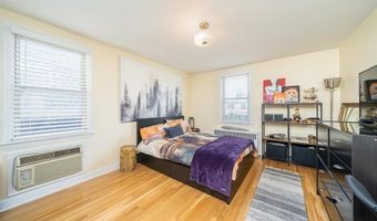 118 W 46TH St, Bayonne, NJ 07002