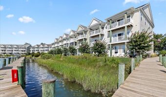 10900 HOLYSTONE Ln 202, Berlin, MD 21811