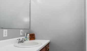 890 KELLY LYNN Dr, Anniston, AL 36207