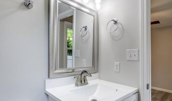 138 Springhill Dr, Bardstown, KY 40004