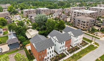 349 SE 4th St, Bentonville, AR 72712