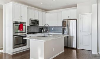 8086 S Grand Baker Way, Aurora, CO 80016