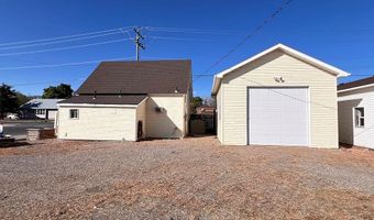 390 N Broadway St, Blackfoot, ID 83221