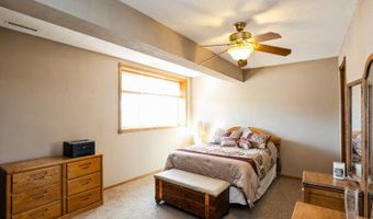 800 Scenic View Blvd, Altoona, IA 50009