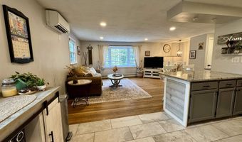 128 Mallego Rd, Barrington, NH 03825