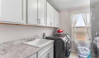 2825 Dillon Dr, Ann Arbor, MI 48105