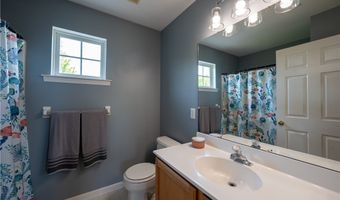 12447 Lesswing Rd, Alden, NY 14004