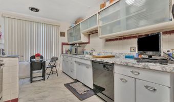 4028 Ledgewood Dr, Cincinnati, OH 45229