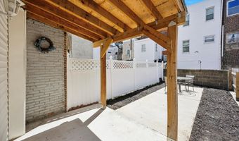 140 PIERCE St, Philadelphia, PA 19148
