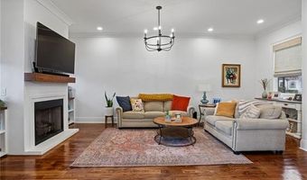 1236 PERRIN Dr, Arabi, LA 70032
