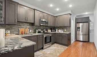 164 AVENUE B 1, Bayonne, NJ 07002
