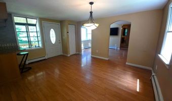 17 Youngs Rd, Andover, NJ 07860