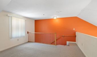 35 Chandler Dr 35, Atkinson, NH 03811