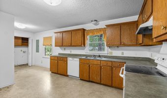 1101 Sunnyhill Rd, Camden, SC 29020