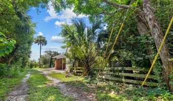 145 Bay Ave, Apalachicola, FL 32320