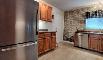 2227 W Nichols Rd E, Arlington Heights, IL 60004
