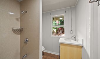3904 Maunahilu Pl, Honolulu, HI 96816