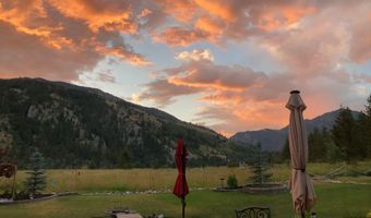 525 THREE RIVERS Dr, Alpine, WY 83128