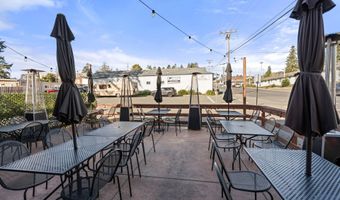 401 OAK St, Brookings, OR 97415