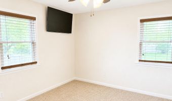 539 E Albion St, Avilla, IN 46710