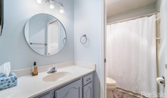 305 Piney Mountain Dr D-1, Asheville, NC 28805